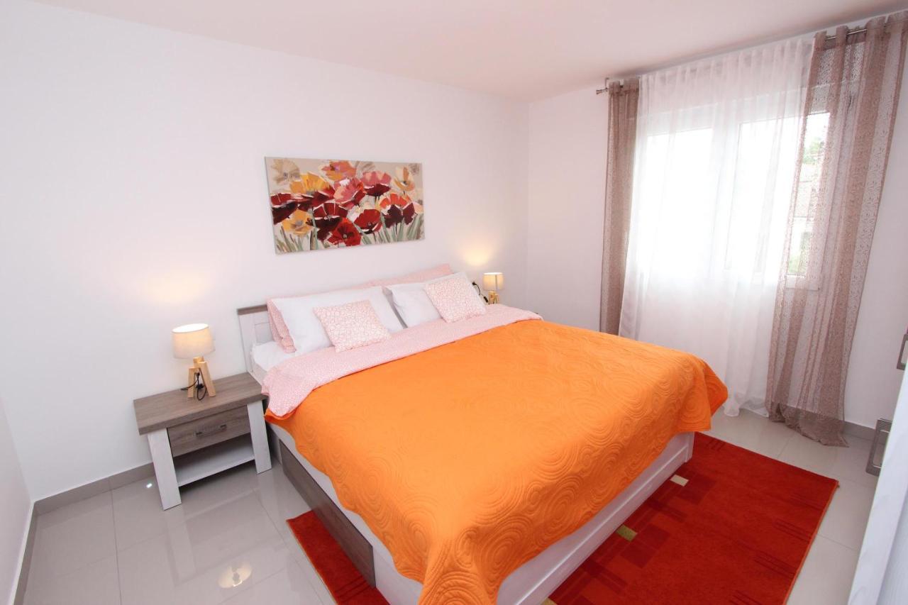 Apartment Sorriso 2 罗维尼 外观 照片