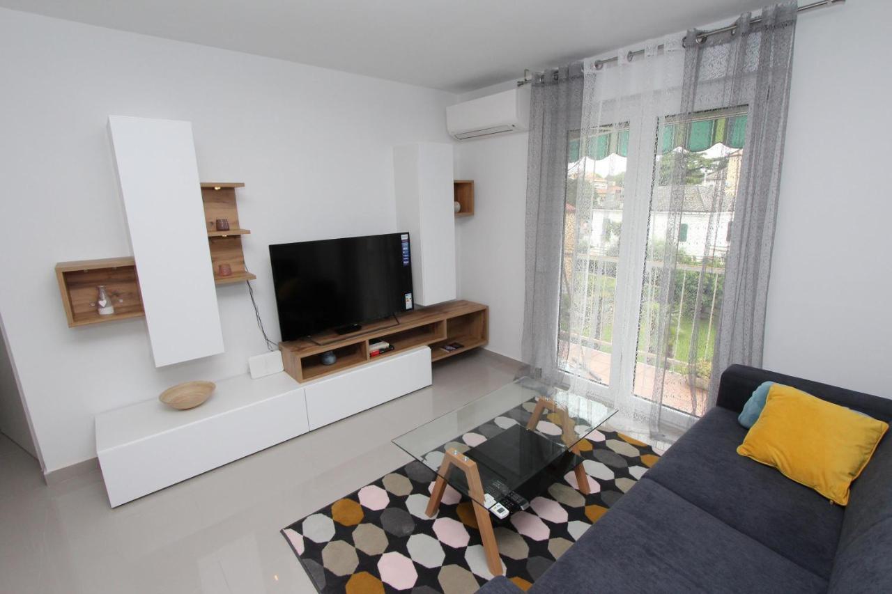 Apartment Sorriso 2 罗维尼 外观 照片