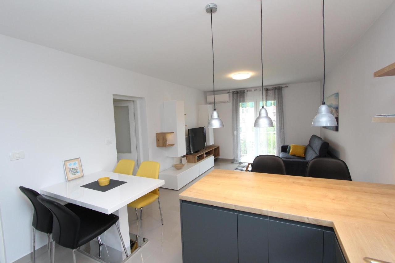 Apartment Sorriso 2 罗维尼 外观 照片