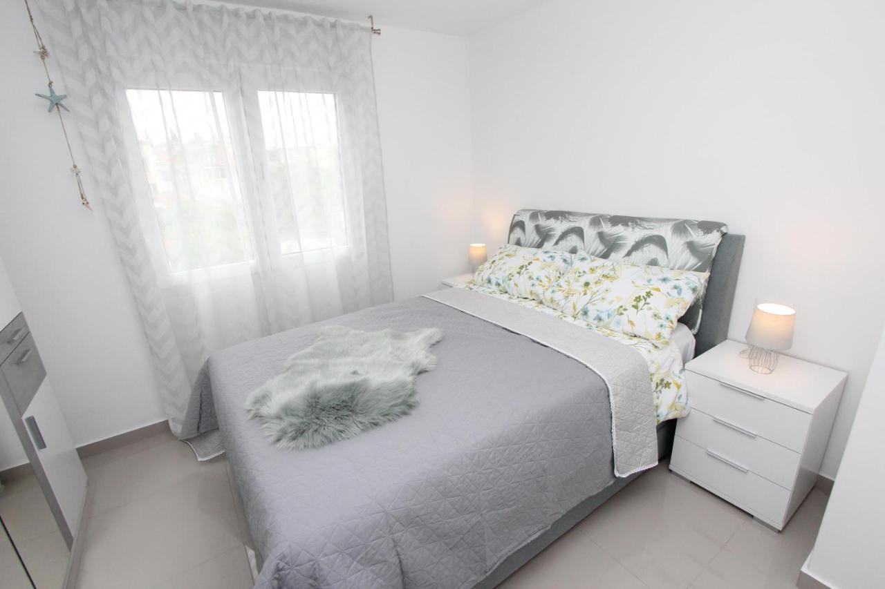 Apartment Sorriso 2 罗维尼 外观 照片